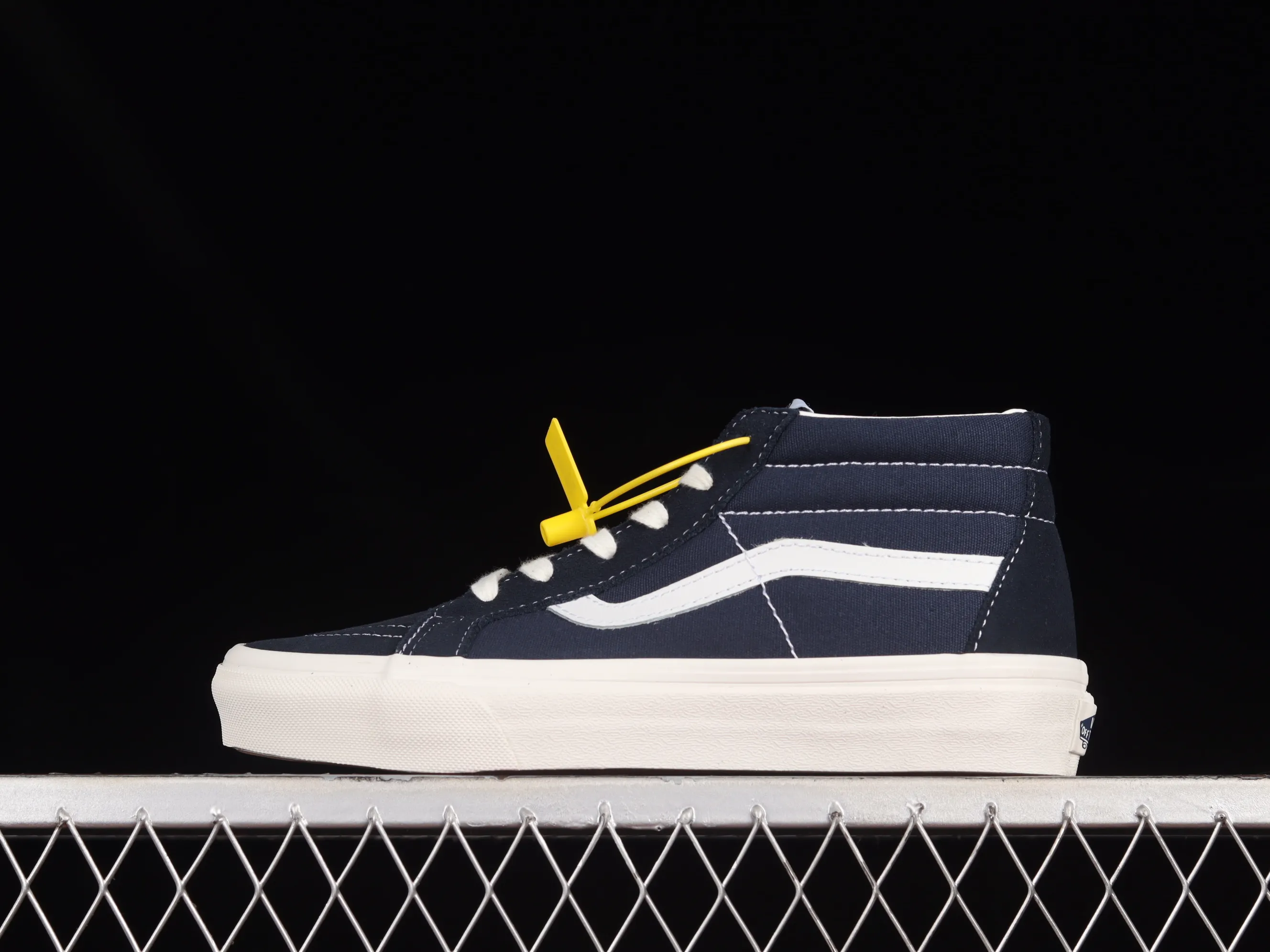 All categories Vans Vans series Vans Mid Vans China Vans Sk8-Mid Reissue Navy mid-top casual vulcanized canvas sneakers VN0A32QZ9G6